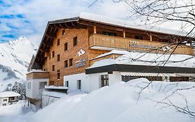 Hotel Walserberg